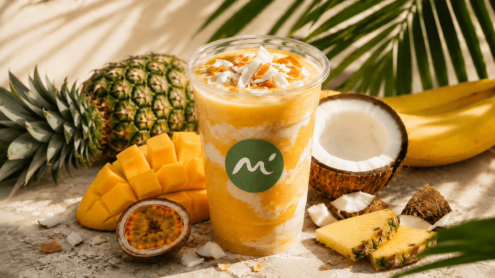 Makai mango-smoothie med ananas, kokos och banan